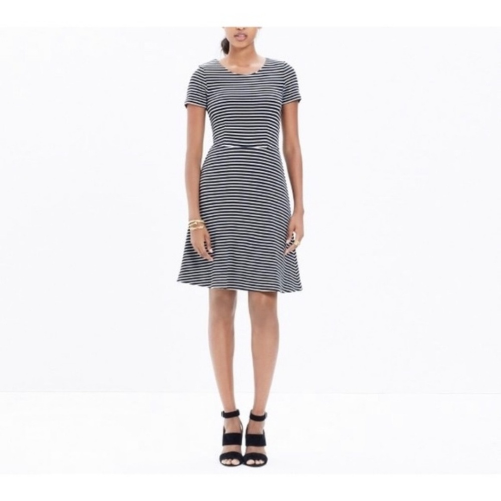 Madewell Gallerist Dress in Stripe